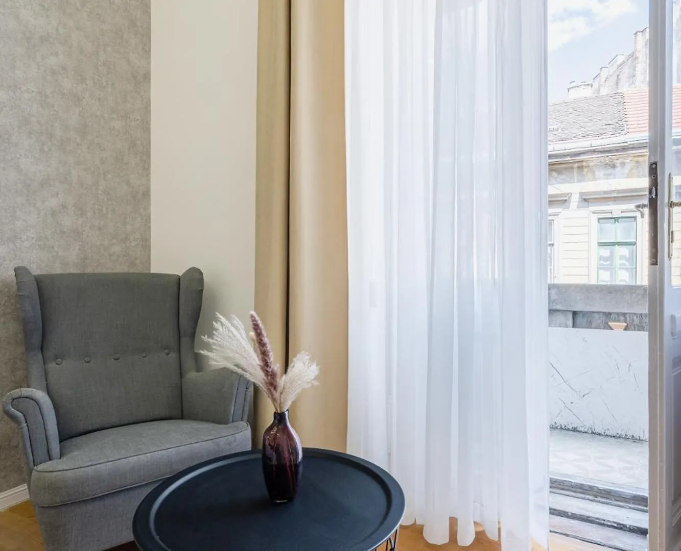 Crystal Cove 2-Bdr Apartment Budapeste