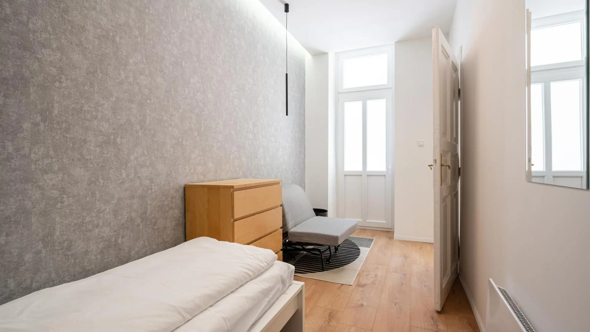 Crystal Cove 2-Bdr Apartment Budapeste